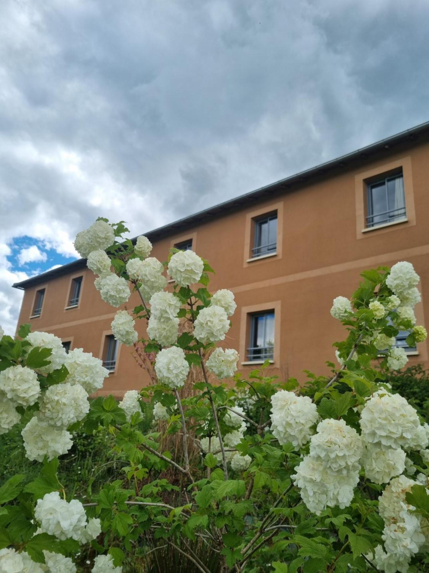 Au Perigord Noir Hotell Hautefort Eksteriør bilde