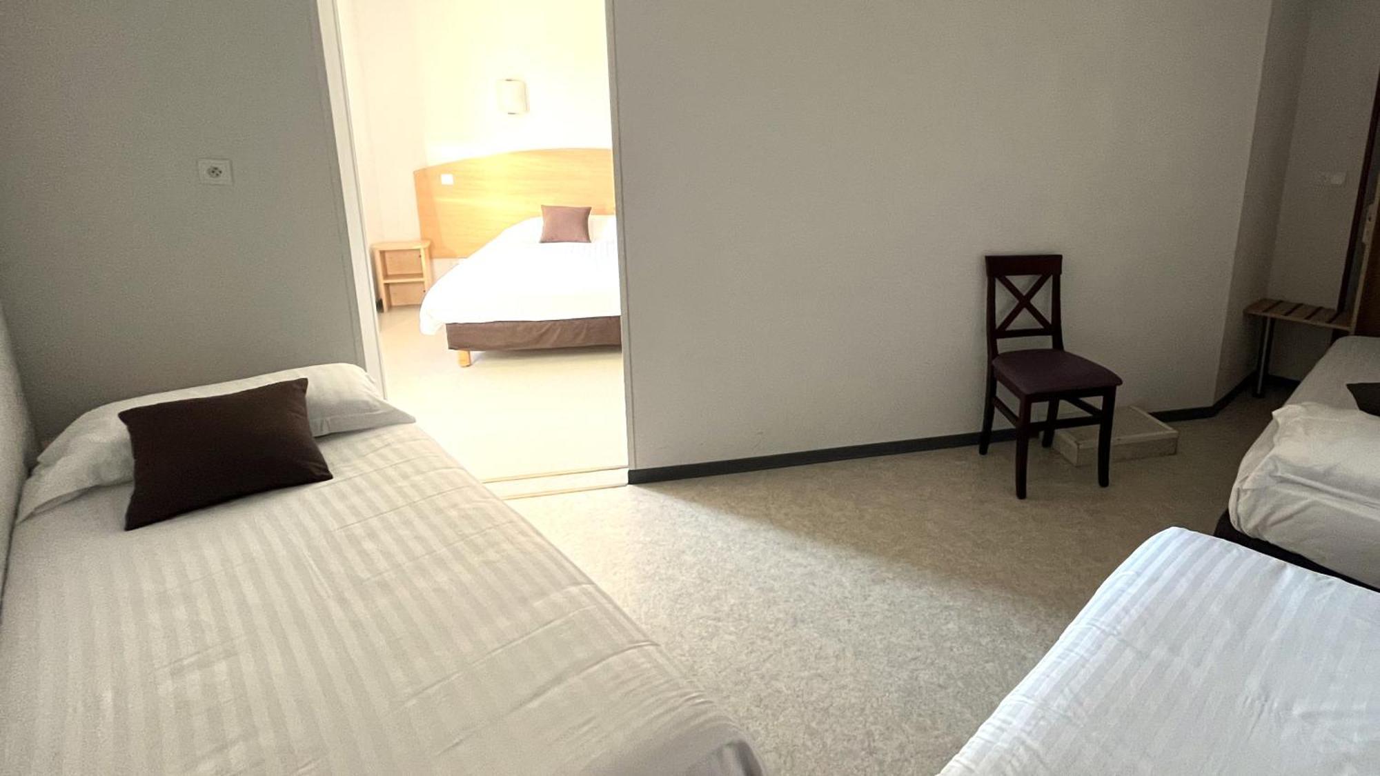 Au Perigord Noir Hotell Hautefort Eksteriør bilde